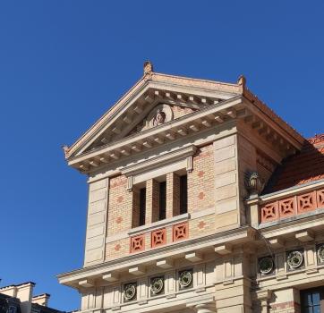 Façade de la gare du Sud. Détail.