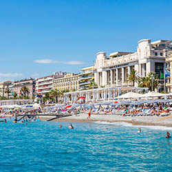 Plages privées sur la Promenade des Anglais