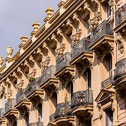 Détail de l'immeuble "Palais Paschetta", rue Verdi