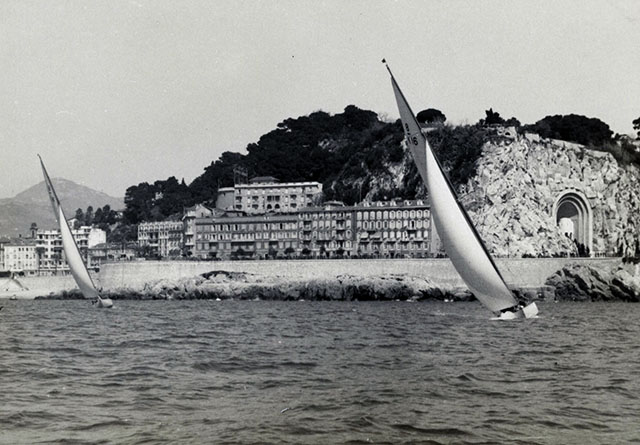 Boats sailing in front of Rauba Capèu, ca. 1955