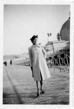 Devant le Casino de la Jetée Promenade