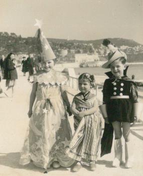 Annie, Annette et Jean au Carnaval