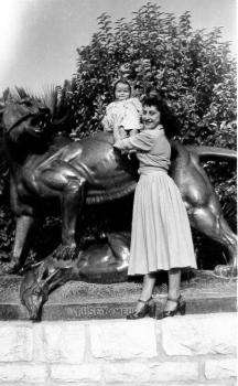 Paulette, Nanou et la lionne du Jardin Albert 1er