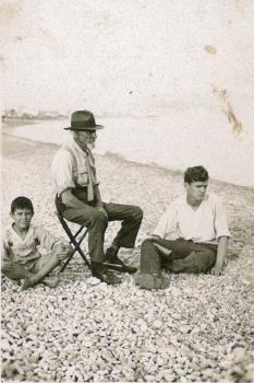 L' oncle Auguste NEGRE avec l'oncle Horace à lenval