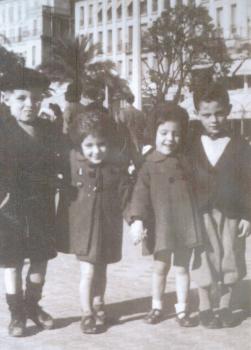 Devant l'hôtel du Luxembourg