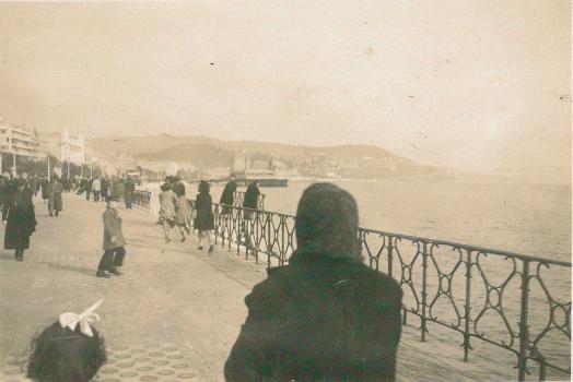 Jacqueline avec grand-mère