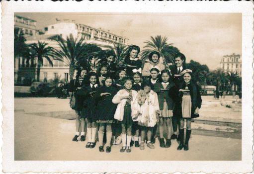 Les âmes vaillantes (en arrière plan : le CUM)