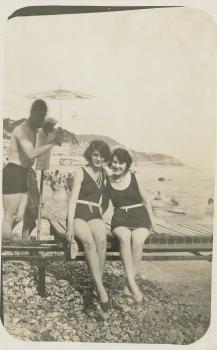 Bain de soleil pour Marguerite et Marinette