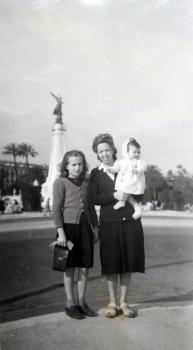 Hélène au Jardin Albert 1er