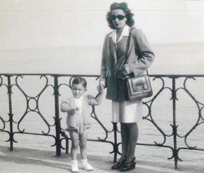 Elise et son fils sur la Promenade