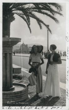 Matin sur la Promenade avec deux Suédoises
