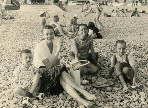 Famille Biselli le "petit pain bagnat" après le bain