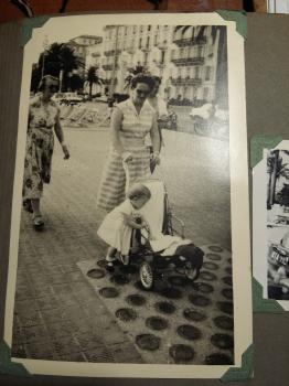 Susan Fletcher avec sa maman sur la Prom en 1958 