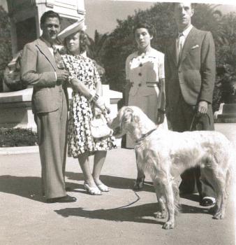 Famille Barnoin au monument du  Centenaire