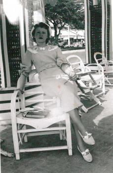 Rose Barnoin sous les Pergolas