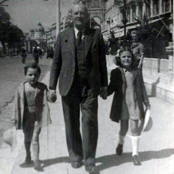 Claude, Bernard avec papou