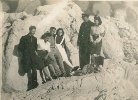 Gaetan, Antonine, Maryse, Reine et le capitaine du bateau norvégien