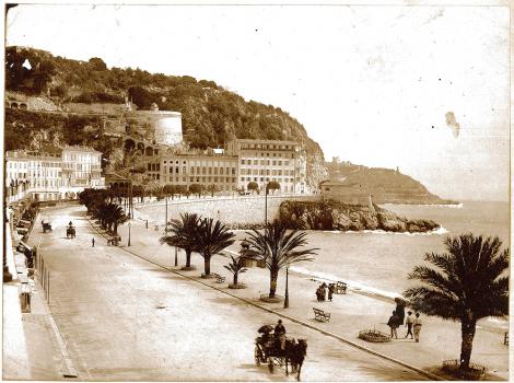 Le quai du Midi (actuellement des Etats-Unis) et Rauba Capeu, vus  des Ponchettes