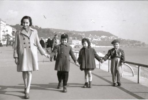 Famille INAUDI - Promenade dominicale
