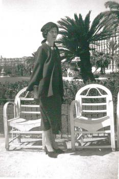 Juliette dans le jardin Albert 1er.