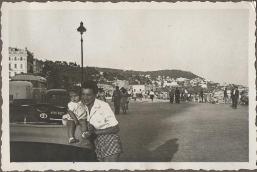 1949 Été - Patouche et sa maman