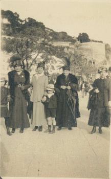 Famille BAUDOIN sur le quai des Etats-unis